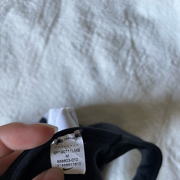 Nike black sports bra - Picture 3 of 5